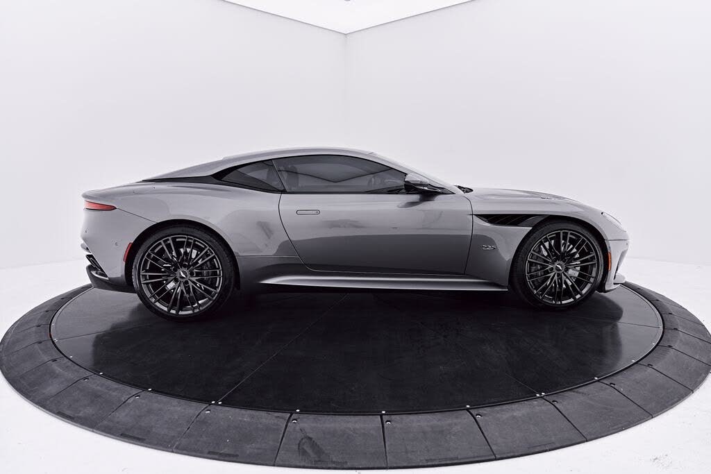 2021 Aston Martin DBS Superleggera Coupe RWD photo 21