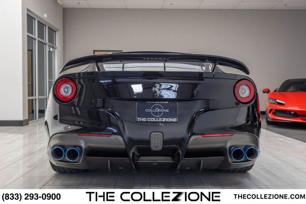 2014 Ferrari F12 Berlinetta Coupe photo 22
