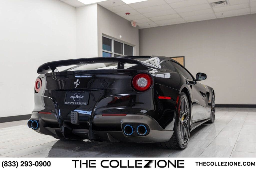2014 Ferrari F12 Berlinetta Coupe photo 23