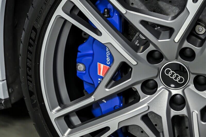 2022 Audi R8 quattro V10 Performance Coupe AWD photo 4 of 24