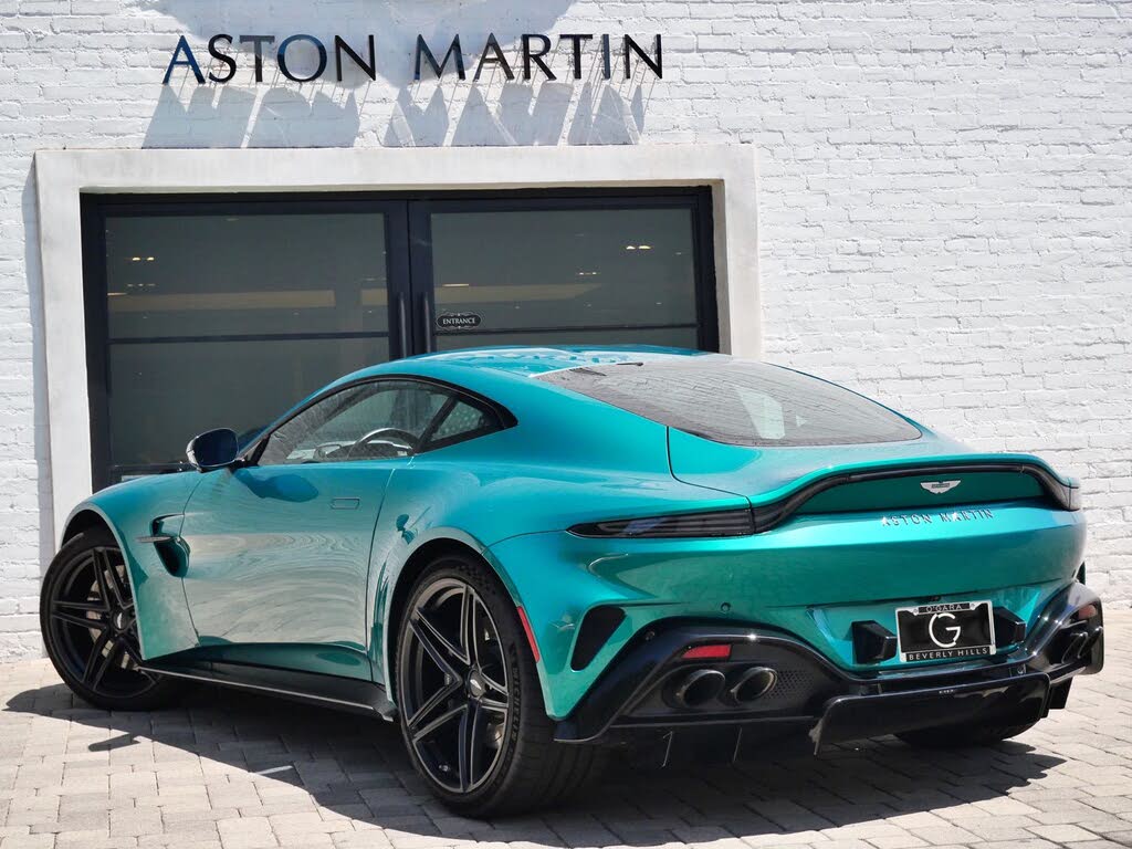 2025 Aston Martin Vantage Coupe RWD photo 2