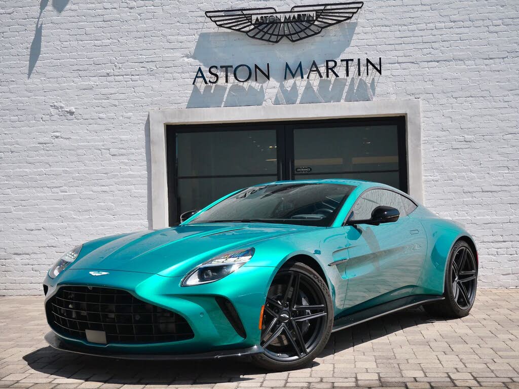 2025 Aston Martin Vantage Coupe RWD photo 18
