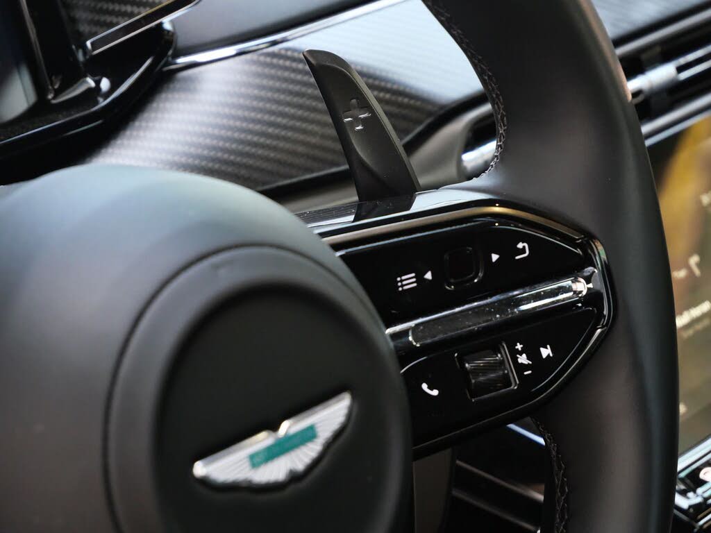 2025 Aston Martin Vantage Coupe RWD photo 19