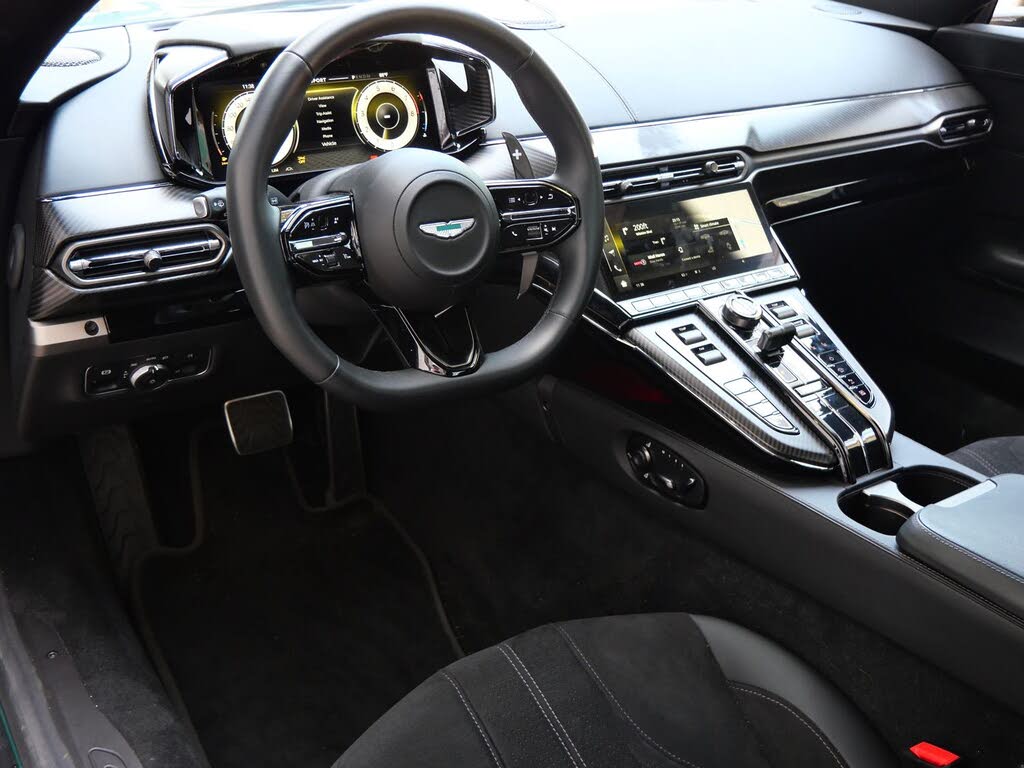 2025 Aston Martin Vantage Coupe RWD photo 3
