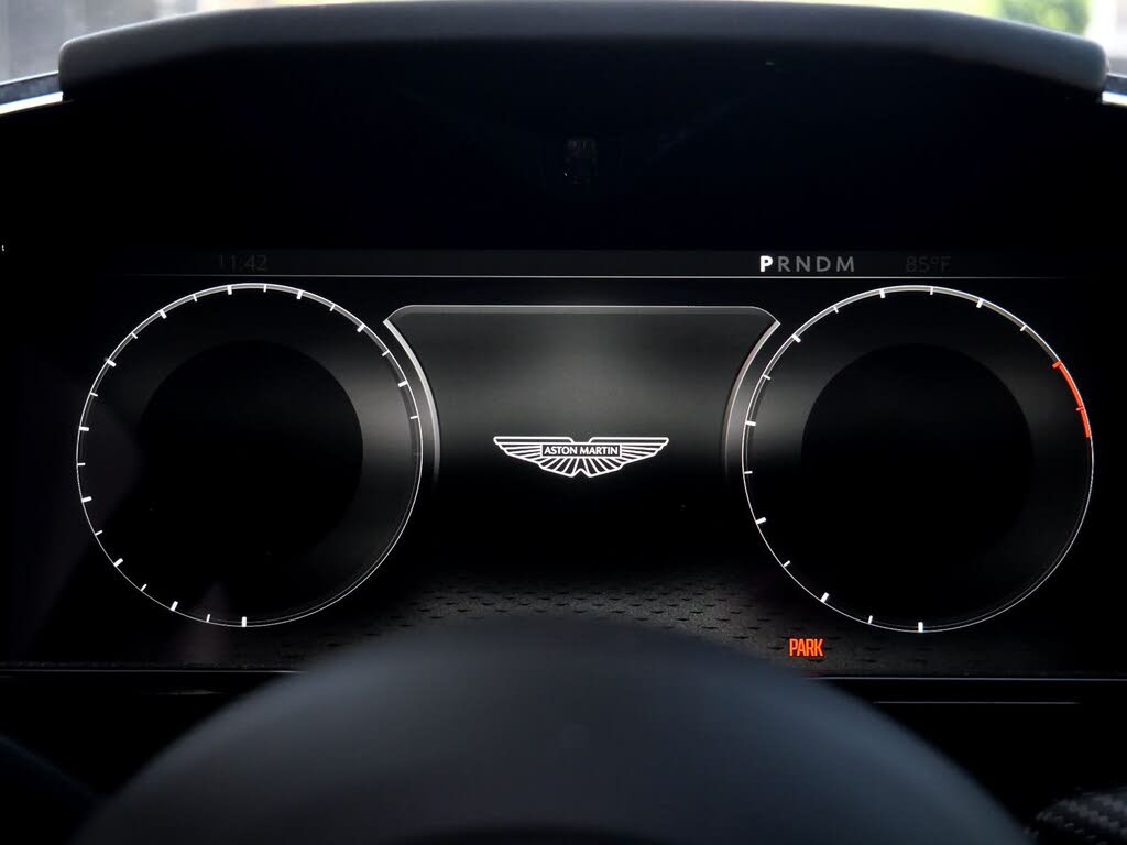 2025 Aston Martin Vantage Coupe RWD photo 6