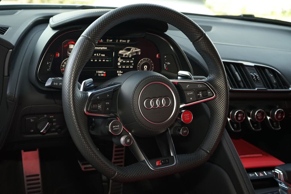 2022 Audi R8 V10 Performance Coupe RWD photo 13 of 24