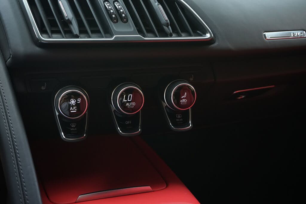 2022 Audi R8 V10 Performance Coupe RWD photo 17 of 24