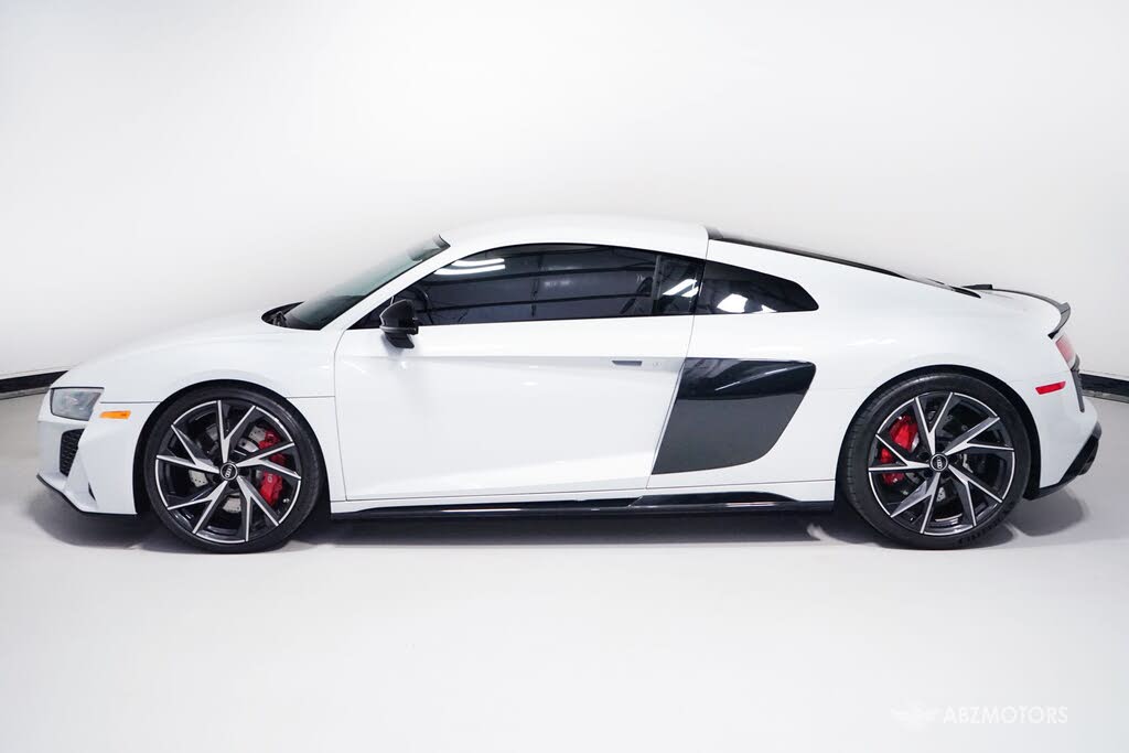 2022 Audi R8 V10 Performance Coupe RWD photo 5 of 24