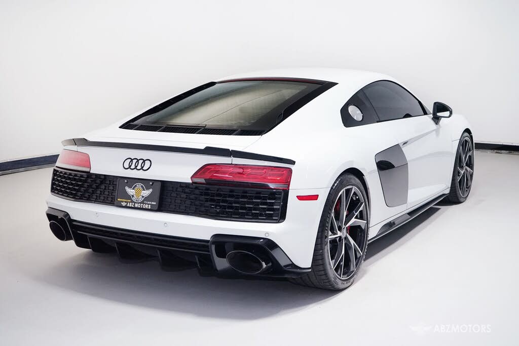 2022 Audi R8 V10 Performance Coupe RWD photo 6 of 24