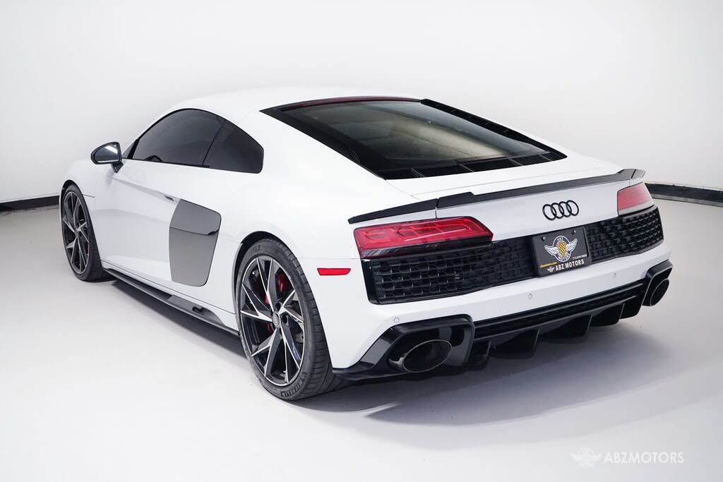 2022 Audi R8 V10 Performance Coupe RWD photo 7 of 24