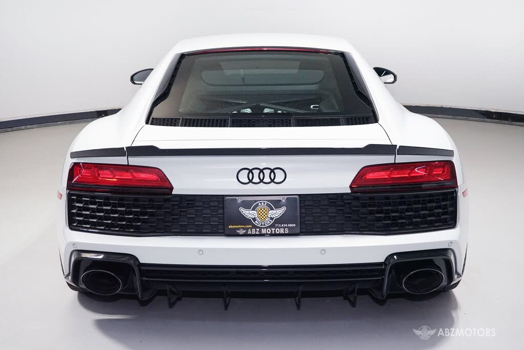 2022 Audi R8 V10 Performance Coupe RWD photo 8 of 24
