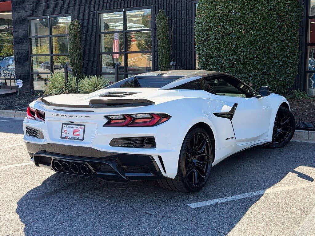 2025 Chevrolet Corvette Z06 2LZ Convertible RWD photo 12