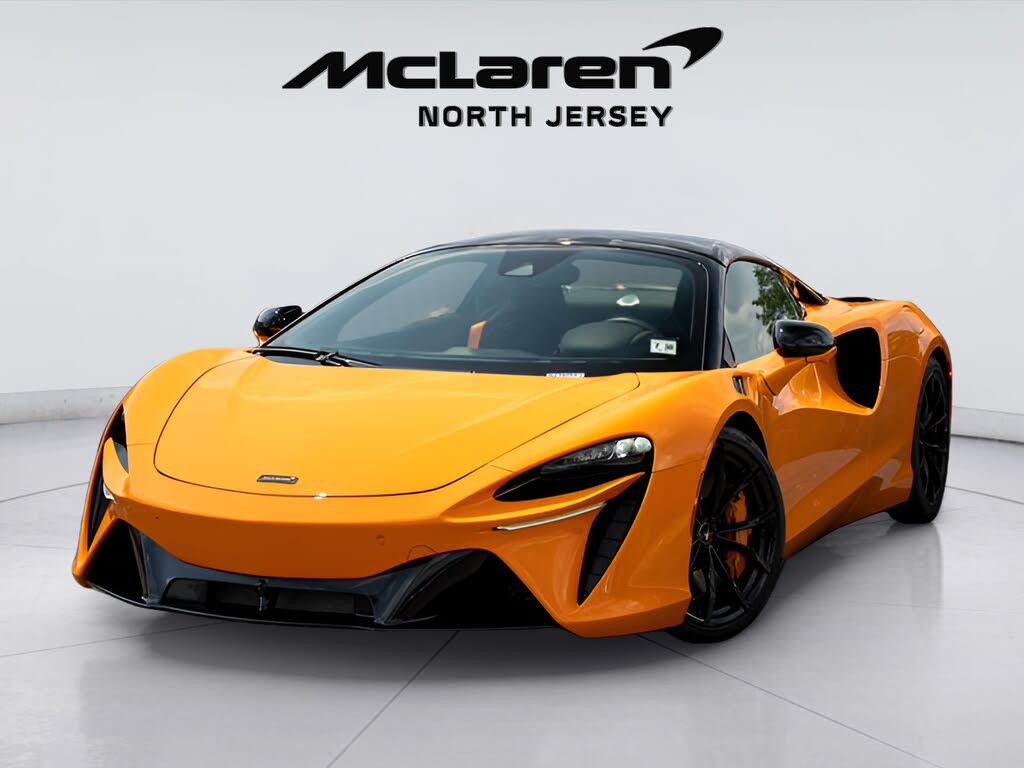 2025 McLaren Artura RWD