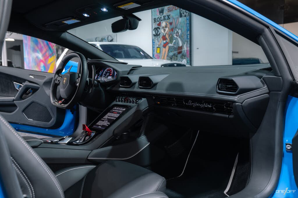 2021 Lamborghini Huracan photo 2