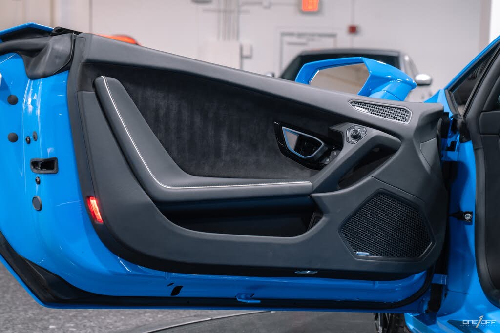 2021 Lamborghini Huracan photo 23