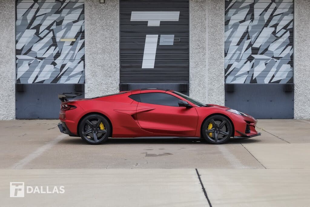 2025 Chevrolet Corvette Z06 3LZ Coupe RWD photo 17