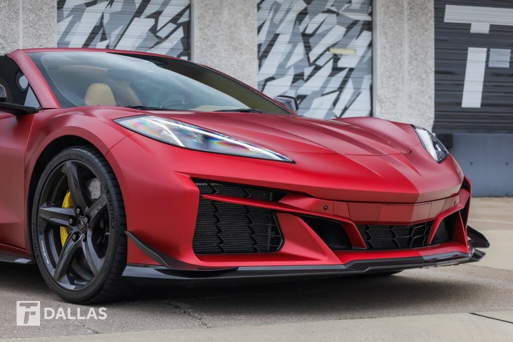 2025 Chevrolet Corvette Z06 3LZ Coupe RWD photo 3