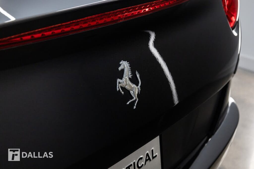 2011 Ferrari California Roadster photo 12