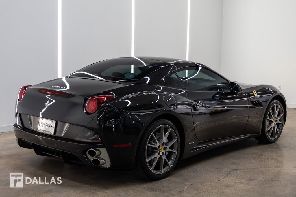 2011 Ferrari California Roadster photo 15