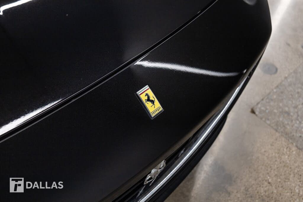 2011 Ferrari California Roadster photo 20