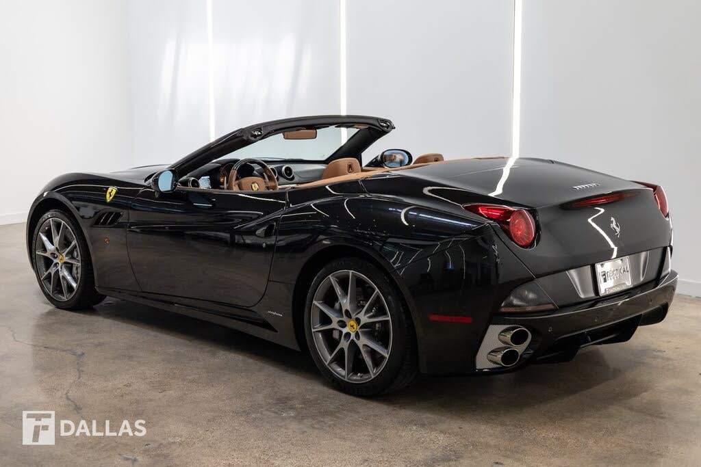 2011 Ferrari California Roadster photo 8