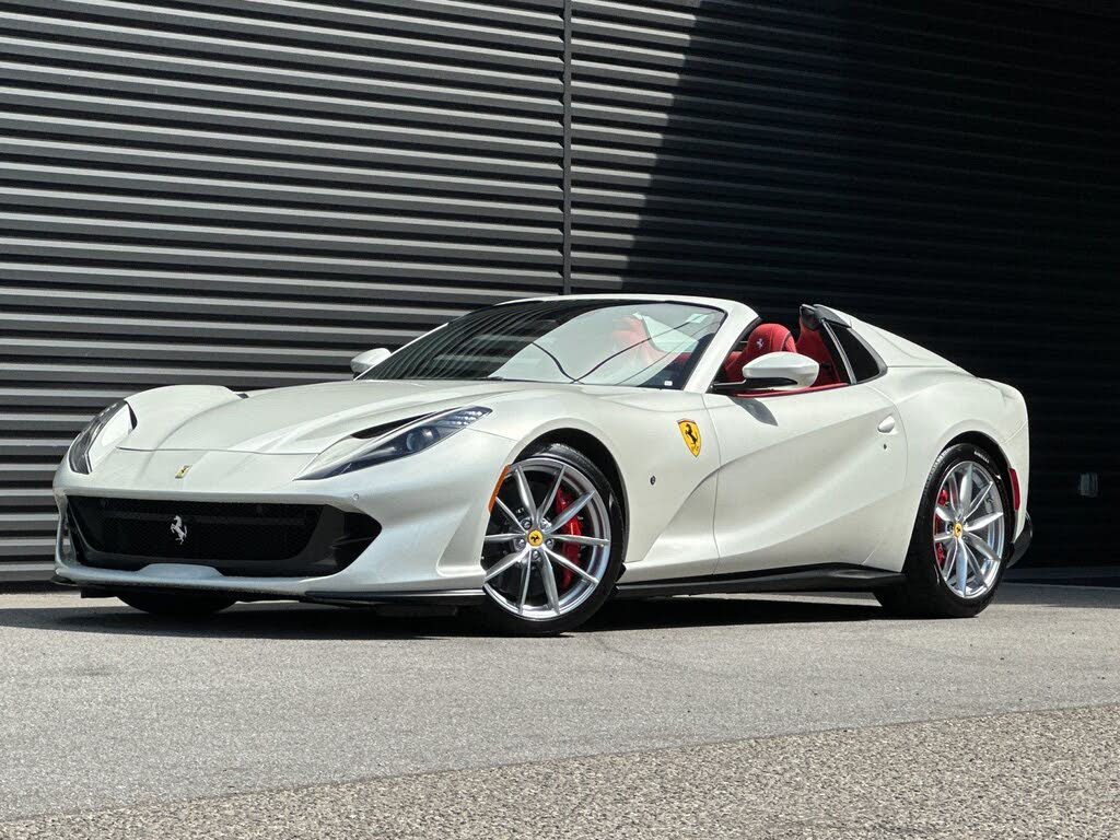 2023 Ferrari 812 GTS Convertible RWD