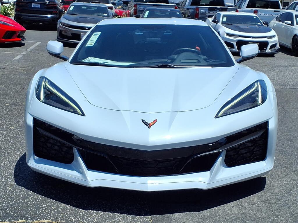 2023 Chevrolet Corvette Z06 2LZ Coupe RWD photo 2