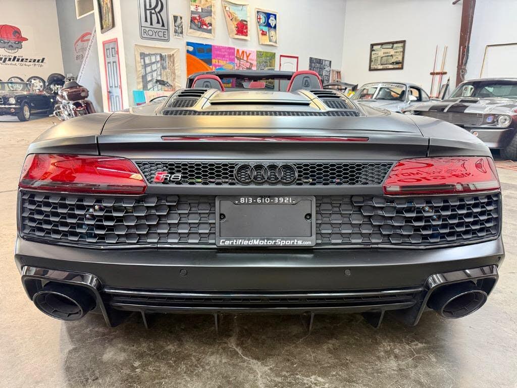 2022 Audi R8 V10 Performance Spyder RWD photo 3 of 9