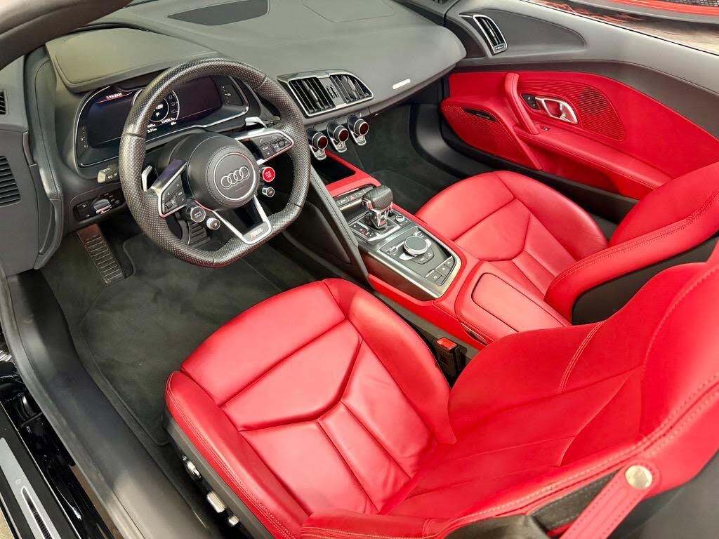 2022 Audi R8 V10 Performance Spyder RWD photo 7 of 9