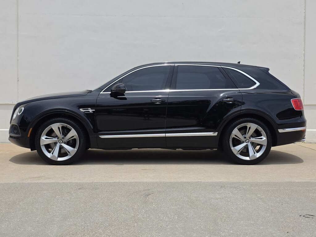 2018 Bentley Bentayga W12 Signature Edition AWD photo 2