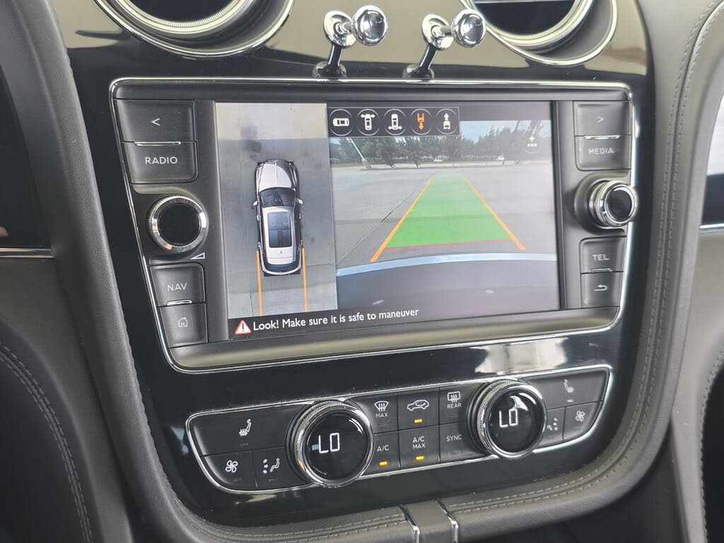 2018 Bentley Bentayga W12 Signature Edition AWD photo 15