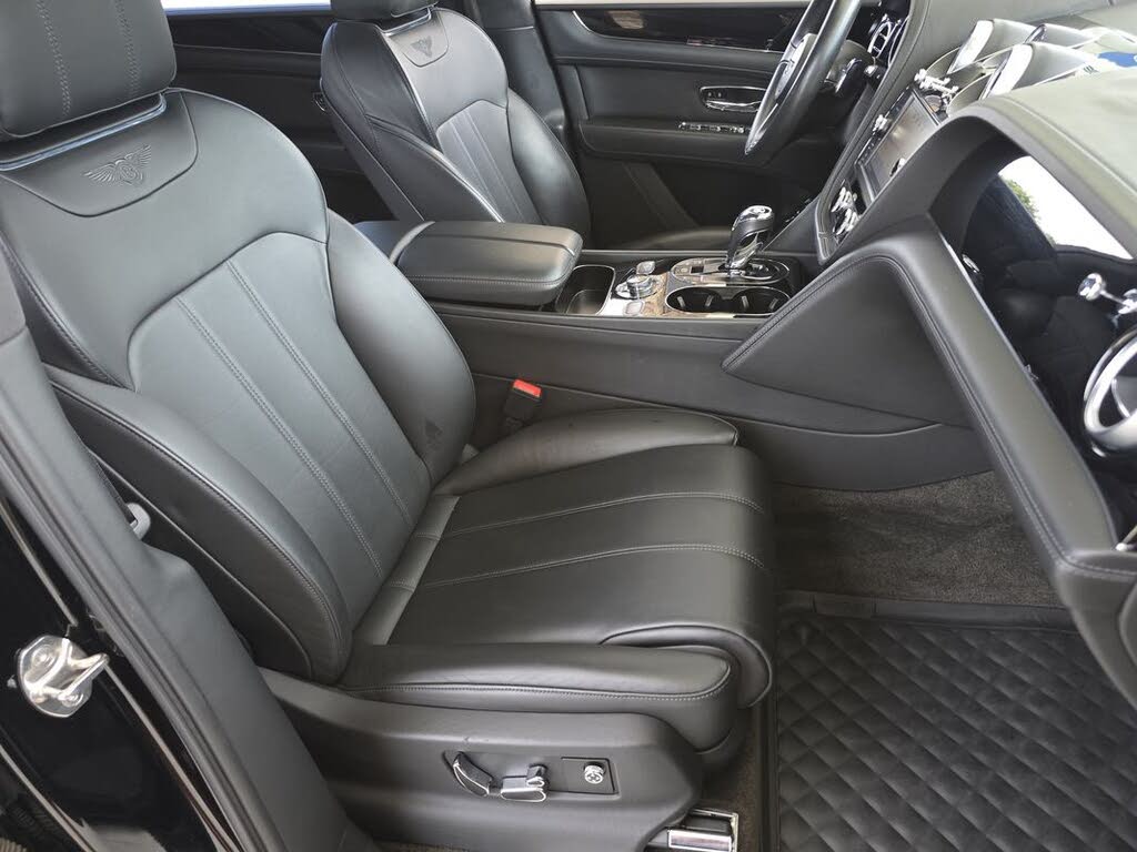 2018 Bentley Bentayga W12 Signature Edition AWD photo 23