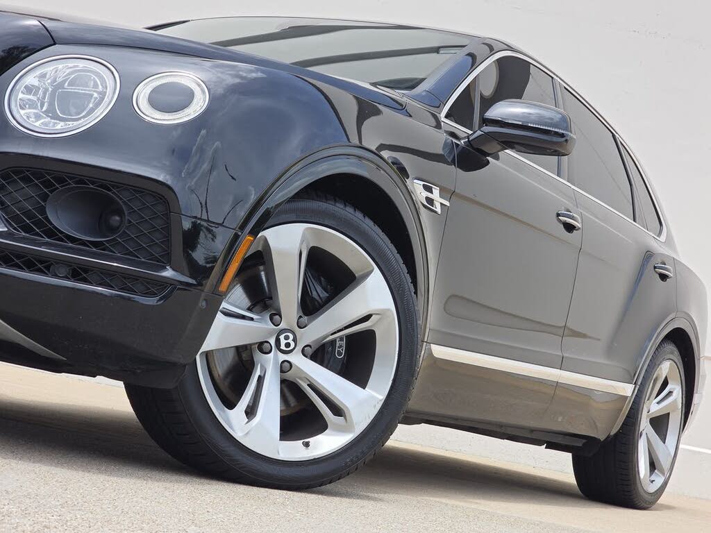 2018 Bentley Bentayga W12 Signature Edition AWD photo 8