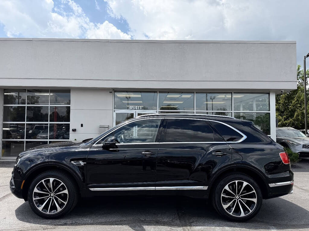 2019 Bentley Bentayga V8 AWD photo 2