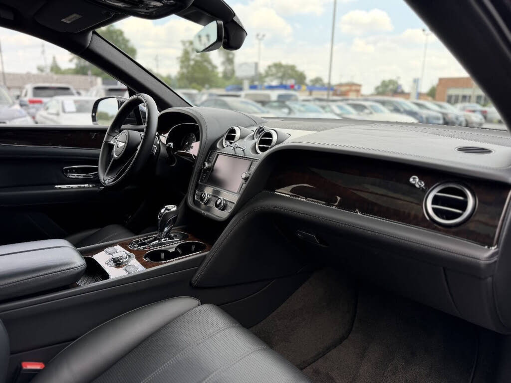 2019 Bentley Bentayga V8 AWD photo 18