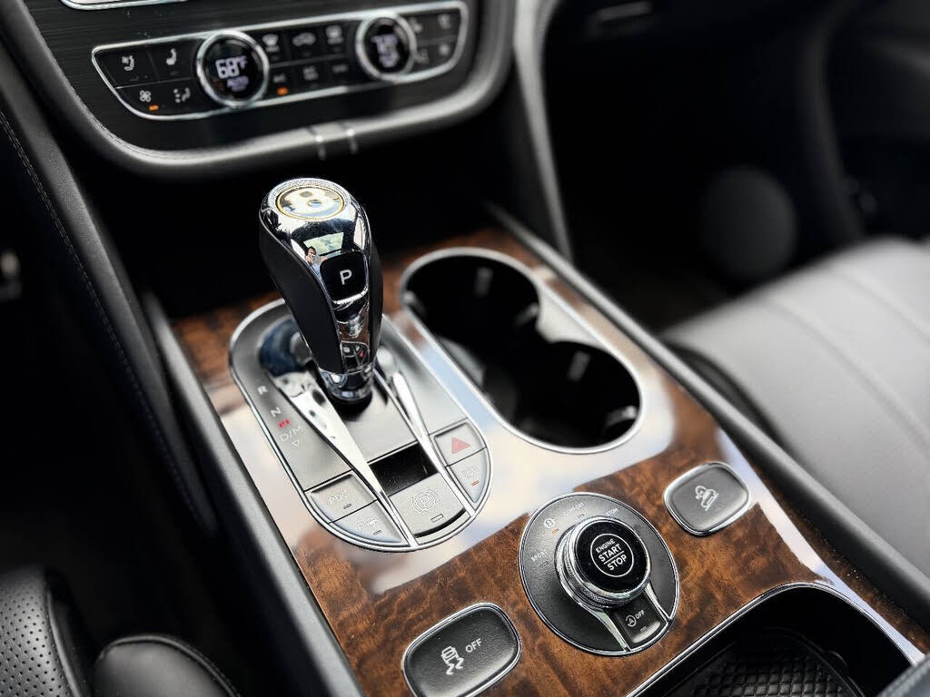 2019 Bentley Bentayga V8 AWD photo 24