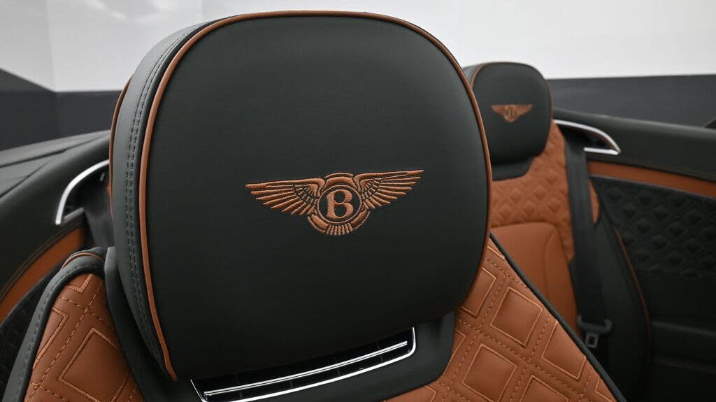 2023 Bentley Continental GTC Azure V8 AWD photo 18