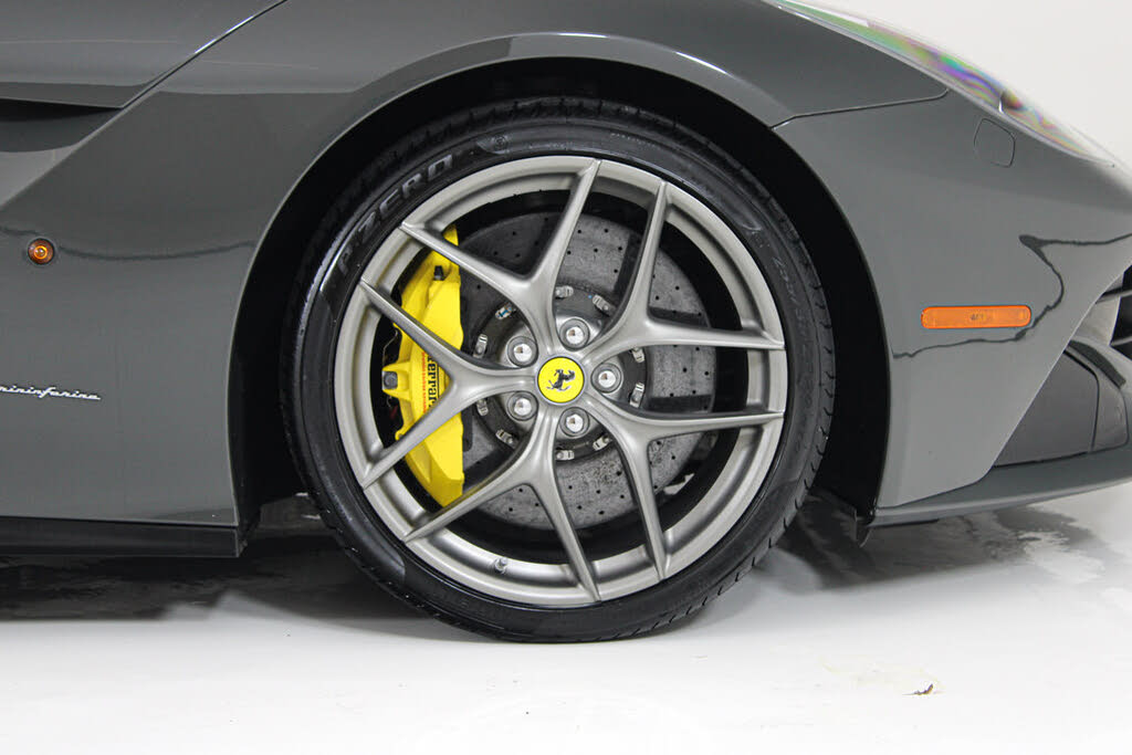 2015 Ferrari F12 Berlinetta Coupe photo 21