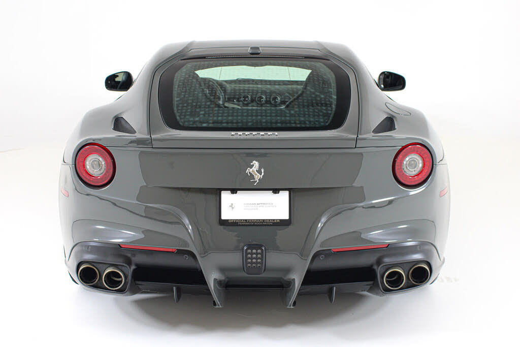 2015 Ferrari F12 Berlinetta Coupe photo 22