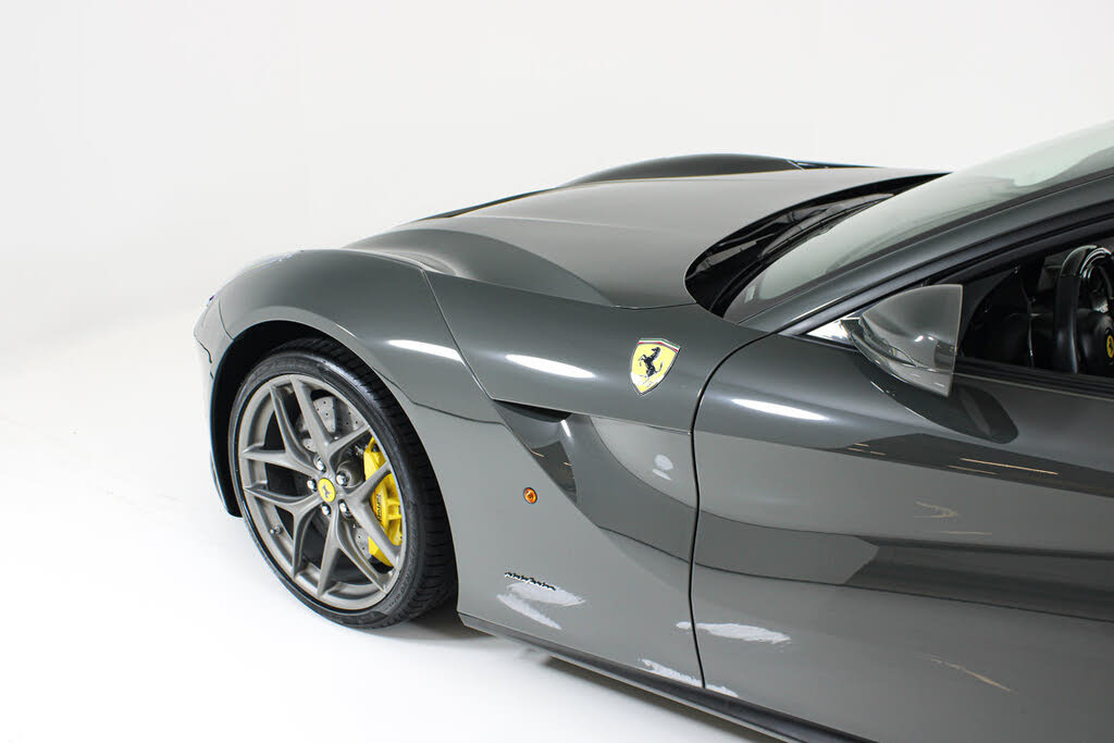 2015 Ferrari F12 Berlinetta Coupe photo 4