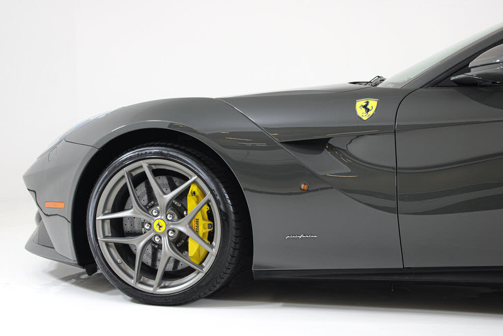2015 Ferrari F12 Berlinetta Coupe photo 6