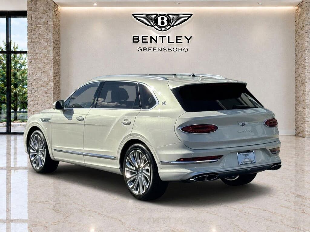 2026 Bentley Bentayga EWB Mulliner V8 AWD photo 8