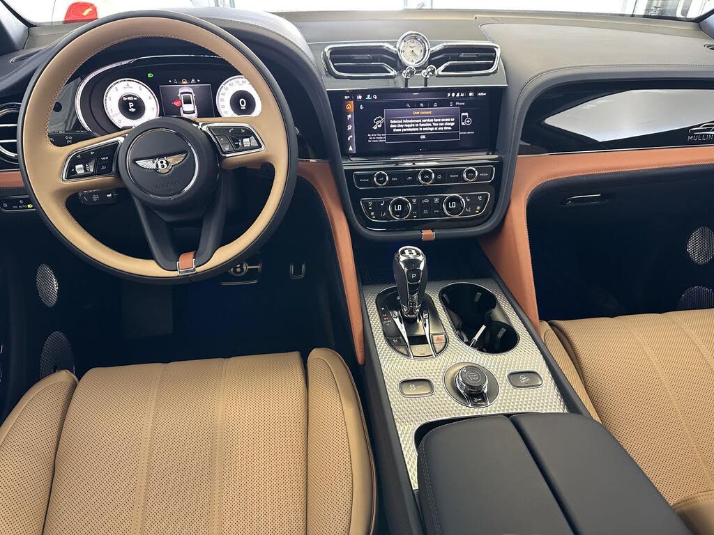 2026 Bentley Bentayga EWB Mulliner V8 AWD photo 9