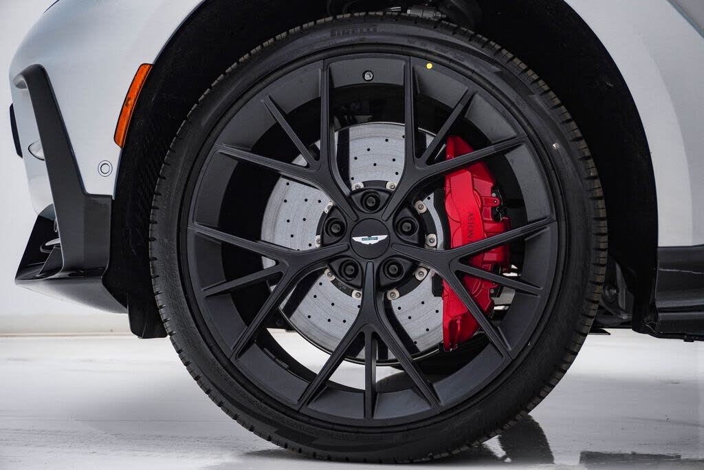 2026 Aston Martin DBX S AWD photo 15