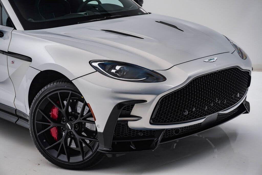 2026 Aston Martin DBX S AWD photo 4