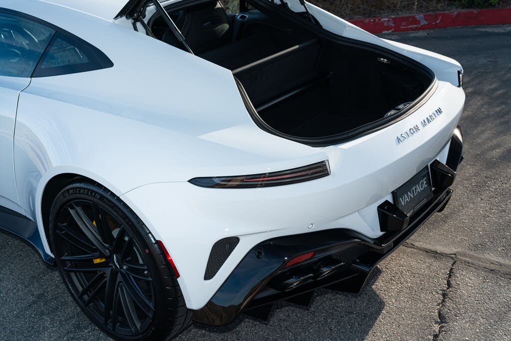 2025 Aston Martin Vantage Coupe RWD photo 11