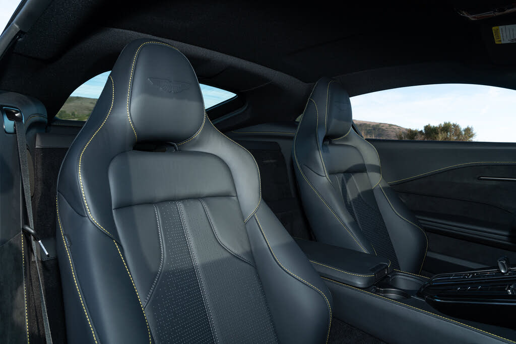 2025 Aston Martin Vantage Coupe RWD photo 17