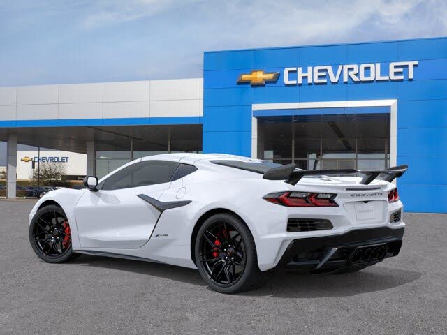 2027 Chevrolet Corvette Z06 1LZ Coupe RWD photo 3 of 24