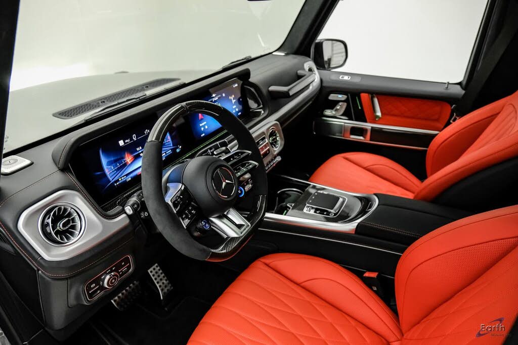 2027 Mercedes-Benz G-Class AMG G 63 4MATIC photo 2