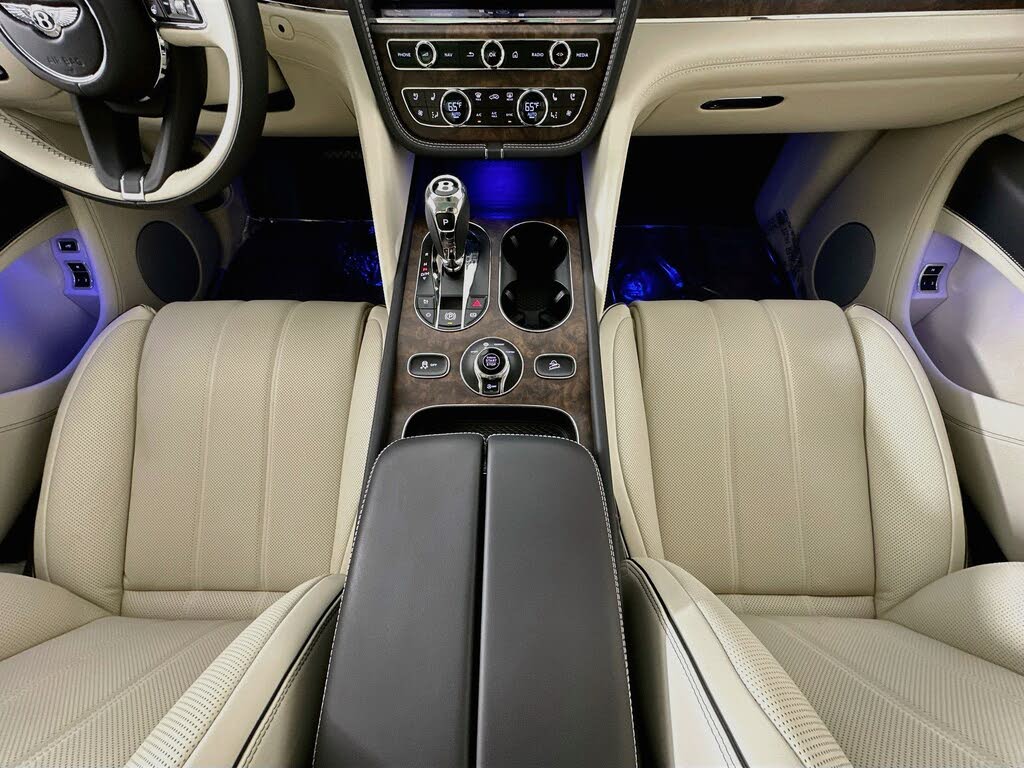 2026 Bentley Bentayga V8 AWD photo 21